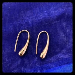 Yellow gold colored Teardrop earrings